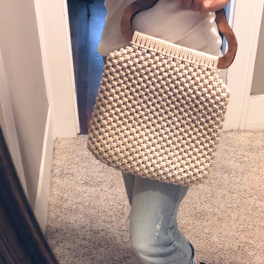 Vintage Handmade Macrame Tan Handbag - Picture 3 of 8